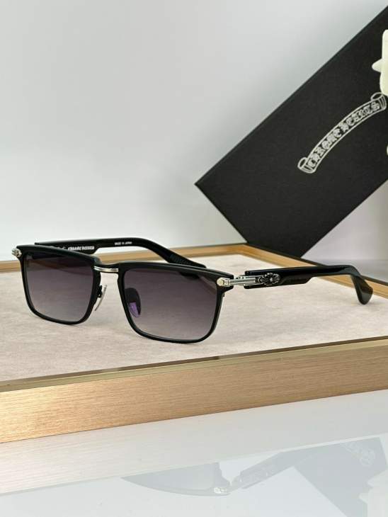 Picture of Chrome Hearts Sunglasses _SKUfw65131857fw
